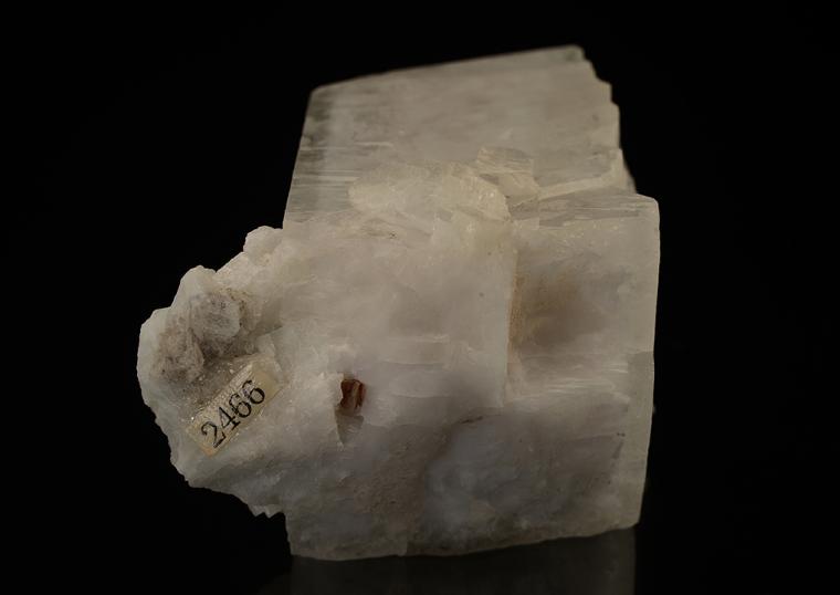 MICROCLINE (Baveno twin)